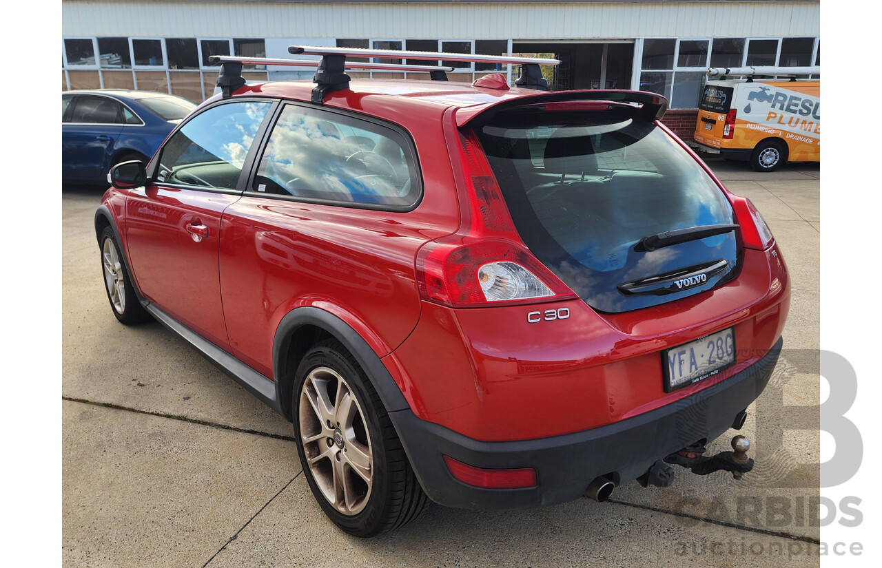 4/2007 Volvo C30 T5  3d Hatchback Red 2.5L