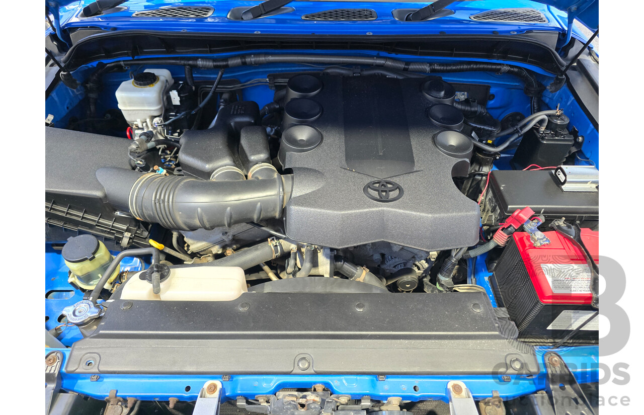 7/2011 Toyota FJ Cruiser (4x4) GSJ15R 4d Wagon Voodoo Blue V6 4.0L