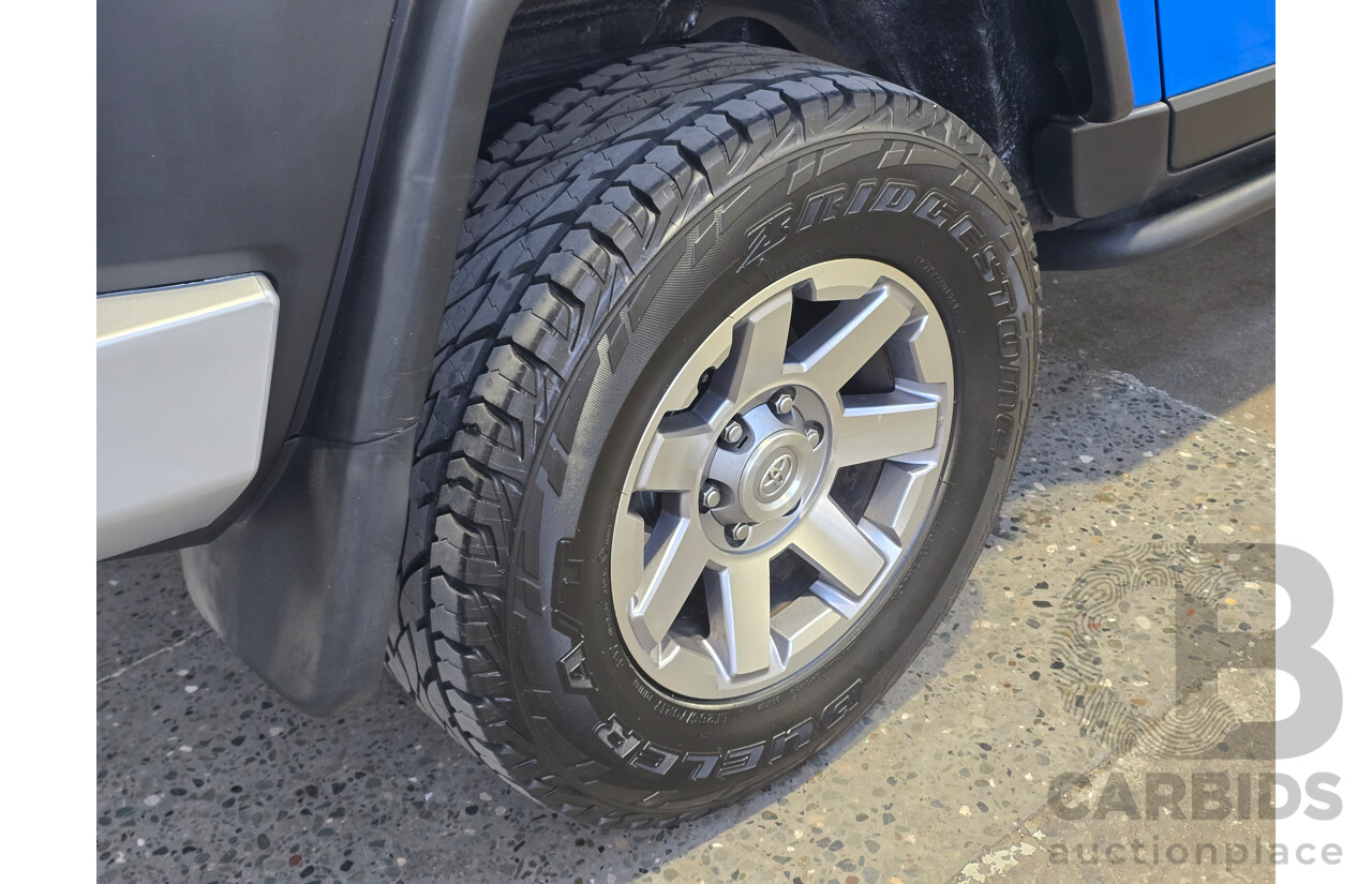 7/2011 Toyota FJ Cruiser (4x4) GSJ15R 4d Wagon Voodoo Blue V6 4.0L