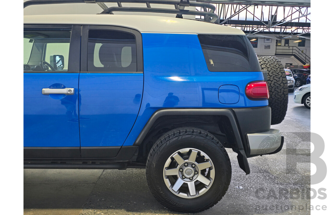 7/2011 Toyota FJ Cruiser (4x4) GSJ15R 4d Wagon Voodoo Blue V6 4.0L