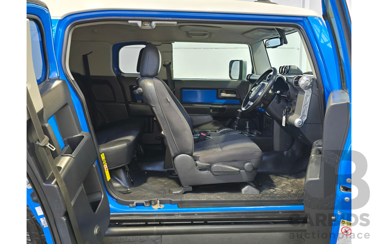 7/2011 Toyota FJ Cruiser (4x4) GSJ15R 4d Wagon Voodoo Blue V6 4.0L