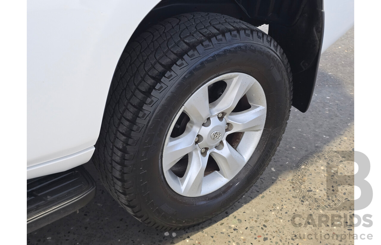 11/2011 Toyota Landcruiser Prado GXL (4x4) KDJ150R Upgrade 4d Wagon Glacier White Turbo Diesel 3.0L