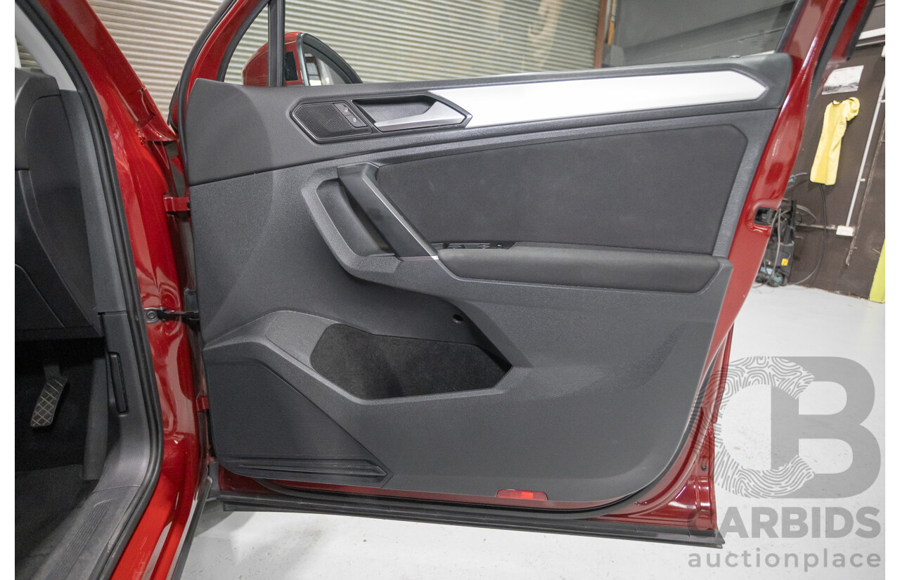 11/2016 Volkswagen Tiguan 132 TSI Comfortline (AWD) 5NA 4d Wagon Ruby Red Metallic Turbo 2.0L