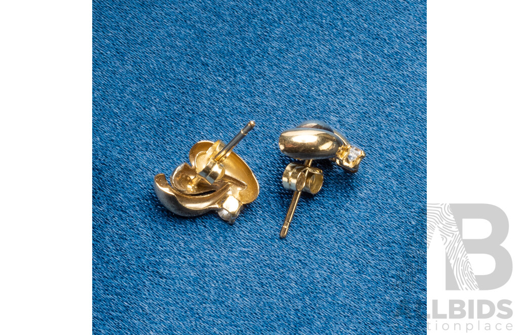 9ct Yellow Gold Stud Earrings with Cubic Zirconias - 0.96gms