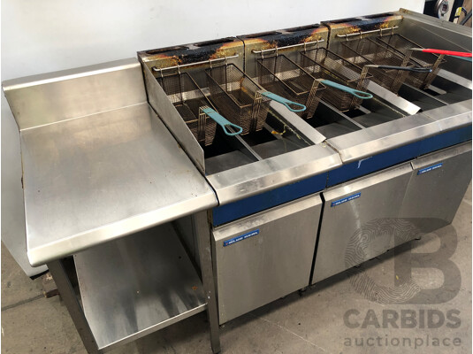 1659631 · Blue Seal GT46 Stainless Steel Gas Deep Frying Station