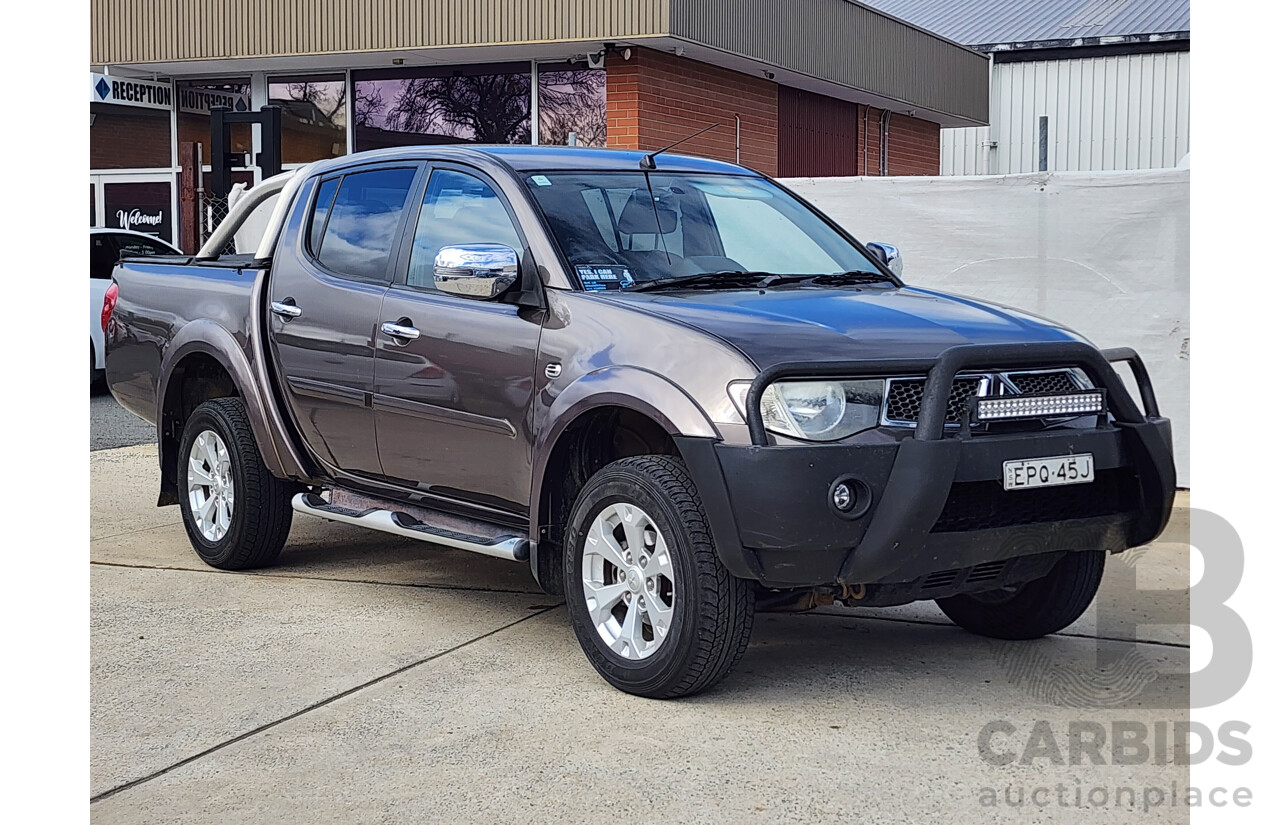 11/2014 Mitsubishi Triton Glx-R (4x4) MN MY15 Double Cab Utility Gold 2.5L