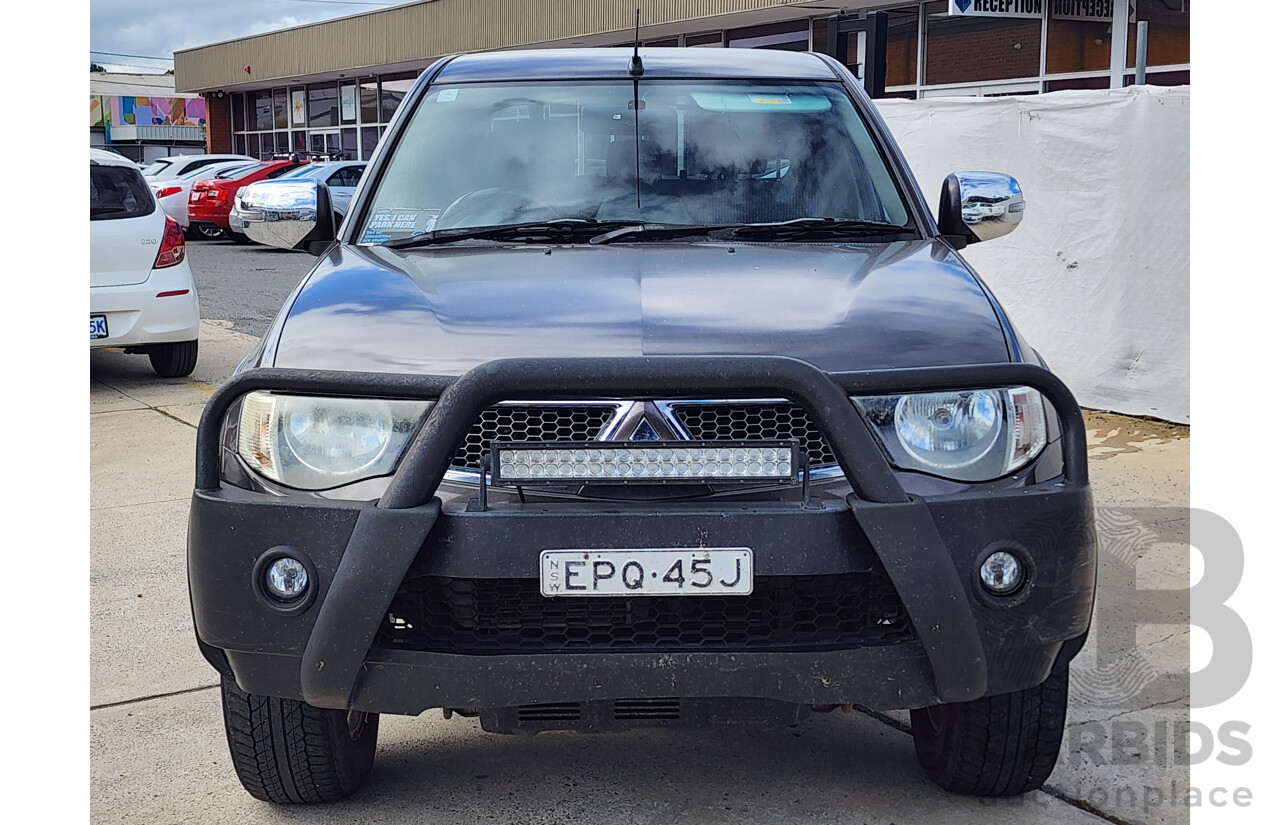 11/2014 Mitsubishi Triton Glx-R (4x4) MN MY15 Double Cab Utility Gold 2.5L