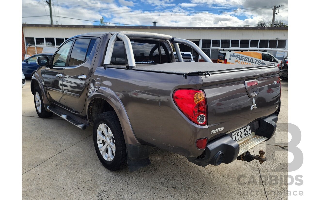 11/2014 Mitsubishi Triton Glx-R (4x4) MN MY15 Double Cab Utility Gold 2.5L