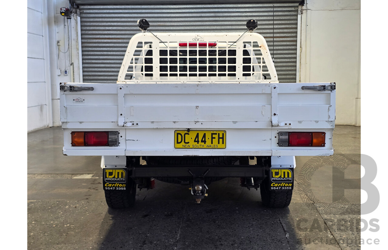 5/2016 Nissan Navara RX (4x4) NP300 D23 King Cab Chassis Polar White Turbo Diesel 2.3L