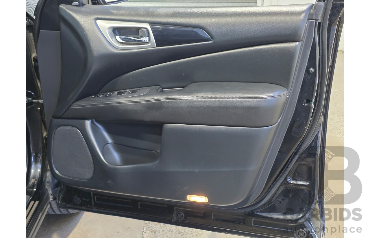 8/2018 Nissan Pathfinder ST-L (4x4) R52 Series 2 MY18 4d Wagon Diamond Black Metallic V6 3.5L - 7 Seater
