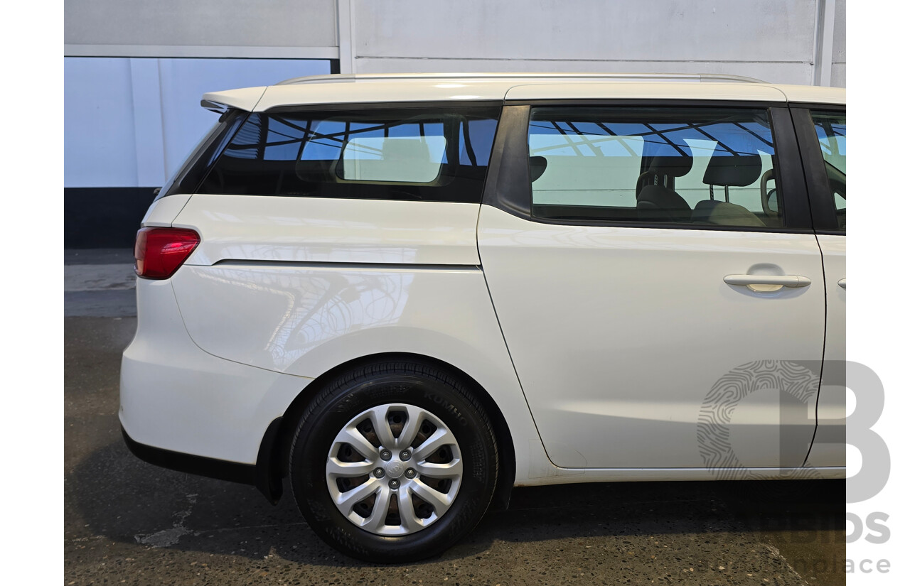 5/2018 Kia Carnival S YP MY18 4d Wagon Clear White V6 3.3L - 8 Seater