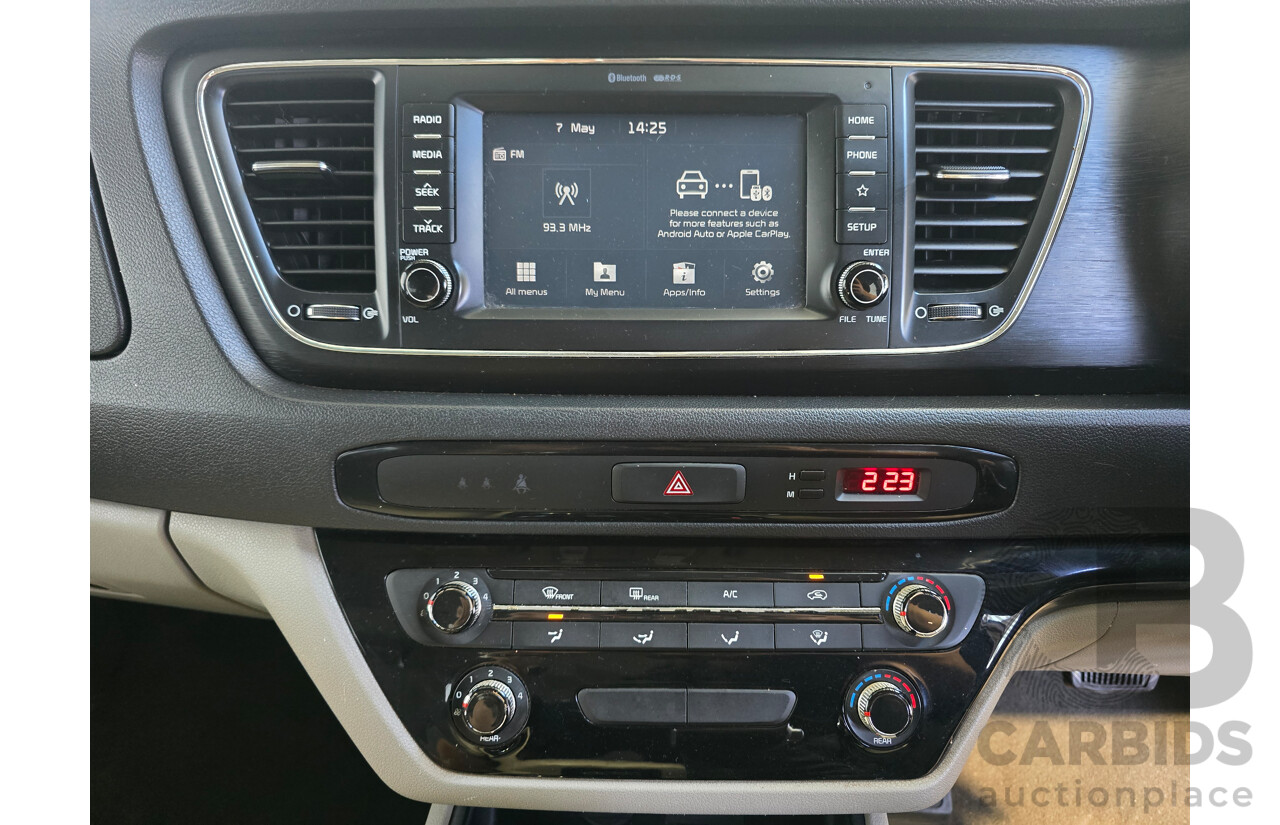 5/2018 Kia Carnival S YP MY18 4d Wagon Clear White V6 3.3L - 8 Seater