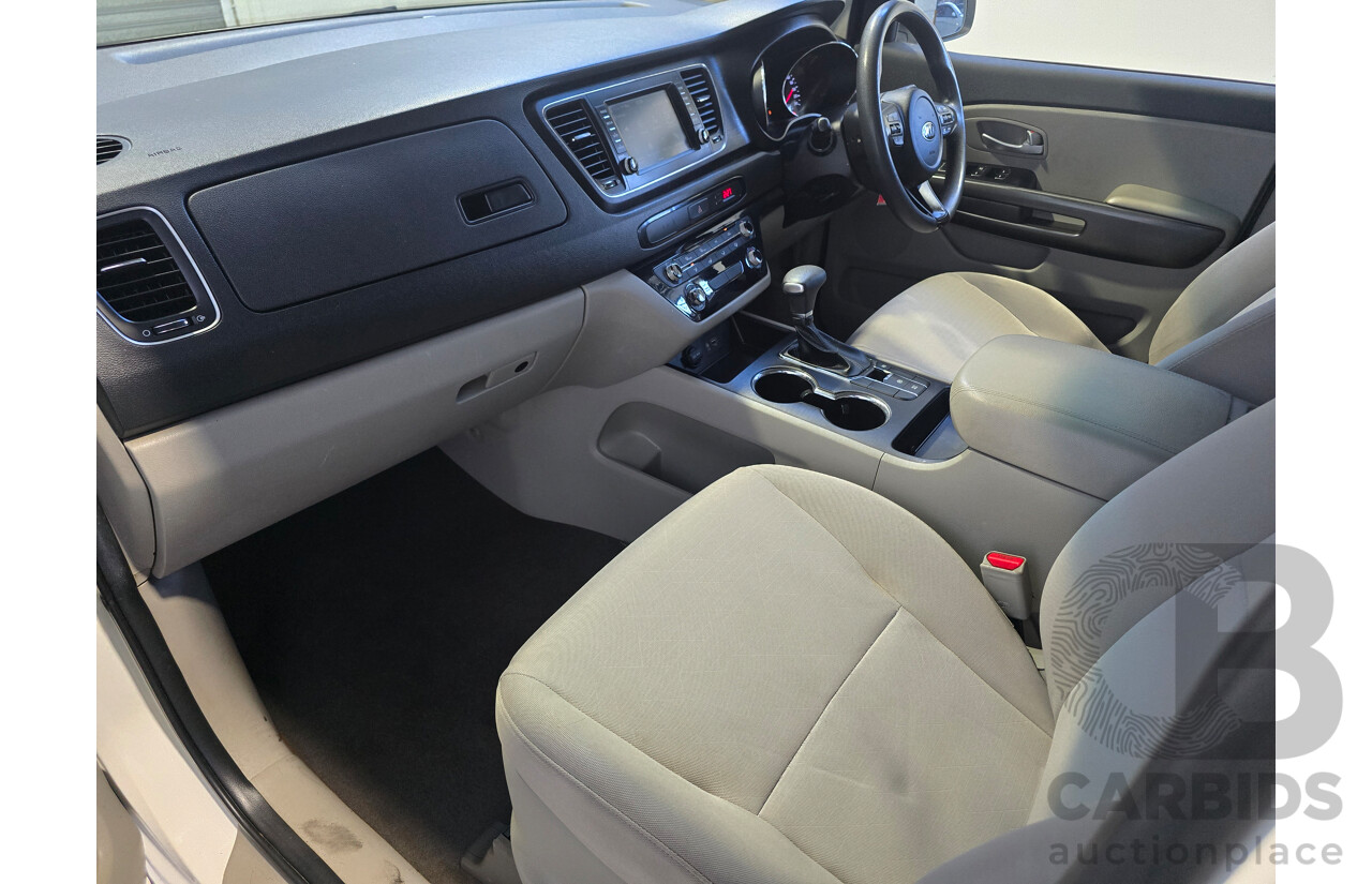 5/2018 Kia Carnival S YP MY18 4d Wagon Clear White V6 3.3L - 8 Seater