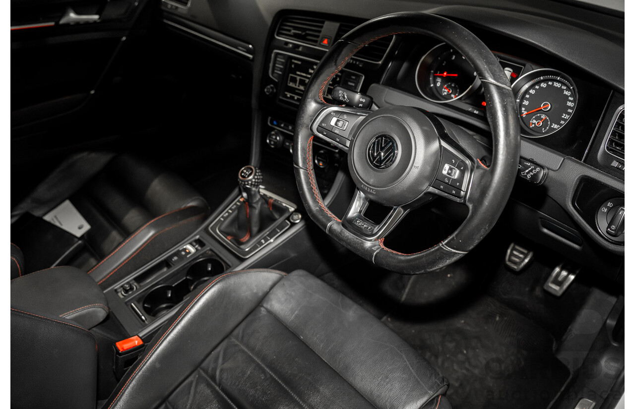 10/2015 Volkswagen Golf GTi FWD AU MY16 5D Hatchback White 2.0L