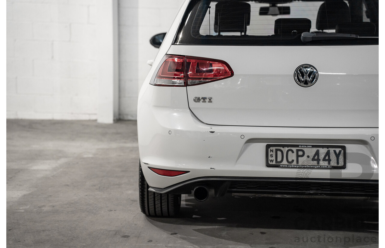 10/2015 Volkswagen Golf GTi FWD AU MY16 5D Hatchback White 2.0L