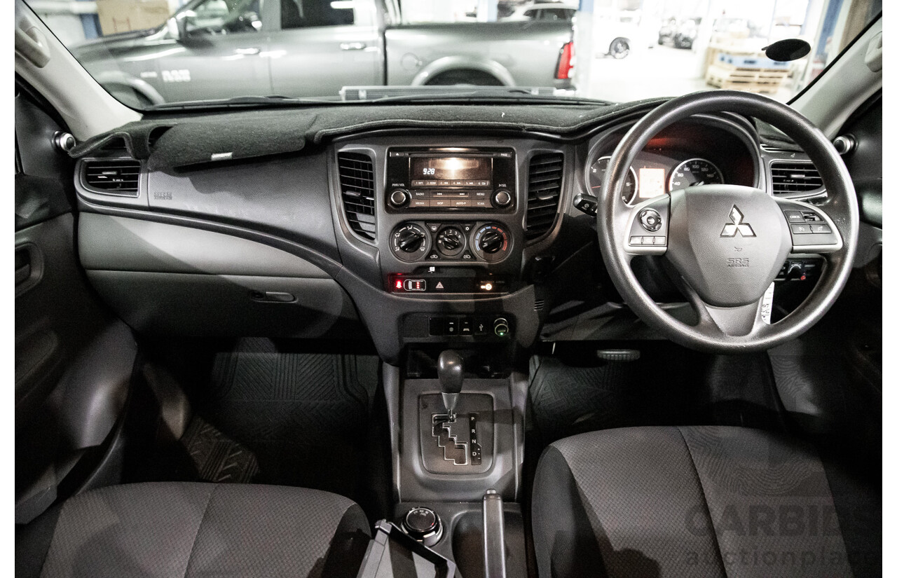 11/2015 Mitsubishi Triton GLX (4x4) MQ MY16 Dual Cab Utility Grey Turbo Diesel 2.4L