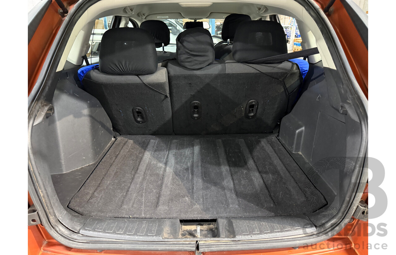 8/2011 Dodge Caliber SXT PM MY10 5d Hatchback Orange 2.0L