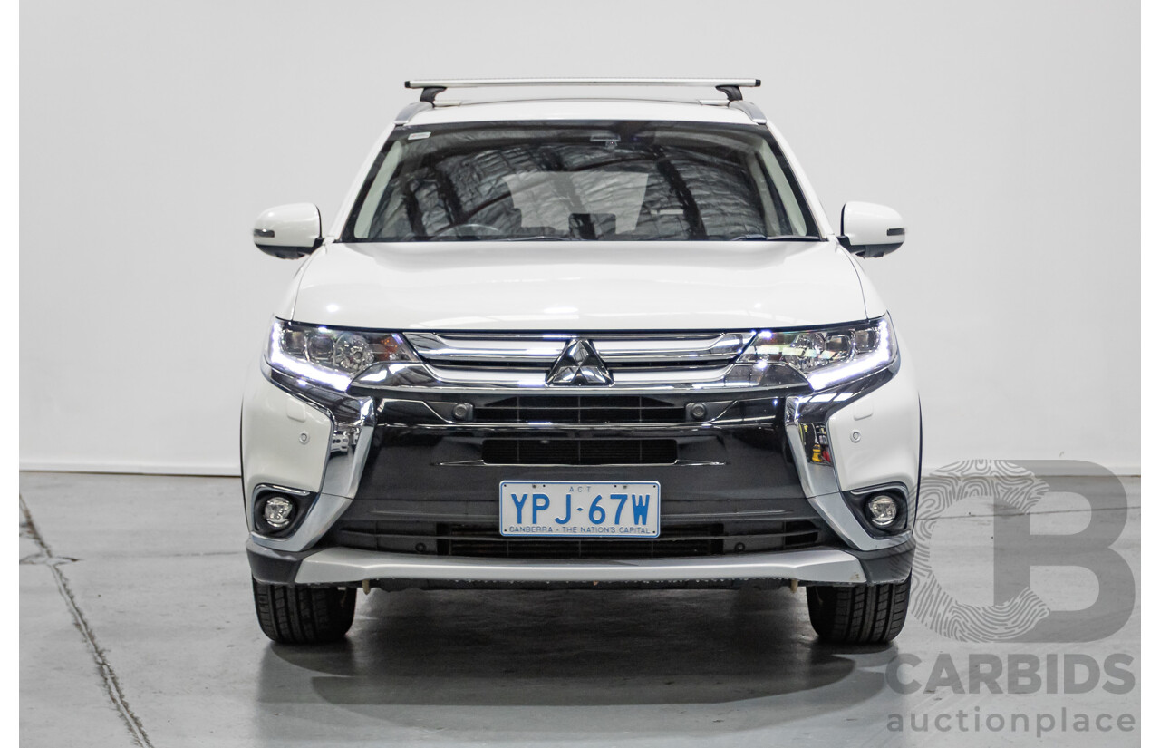 10/2017 Mitsubishi Outlander Exceed 7-seater (AWD) ZL MY18.5 4d Wagon White turbo diesel 2.3L