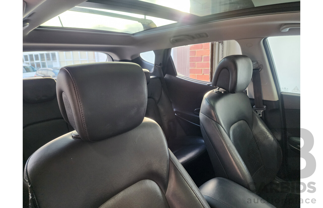 5/2015 Hyundai Santa Fe Highlander CRDi (4x4) DM MY15 4d Wagon Blue 2.2L