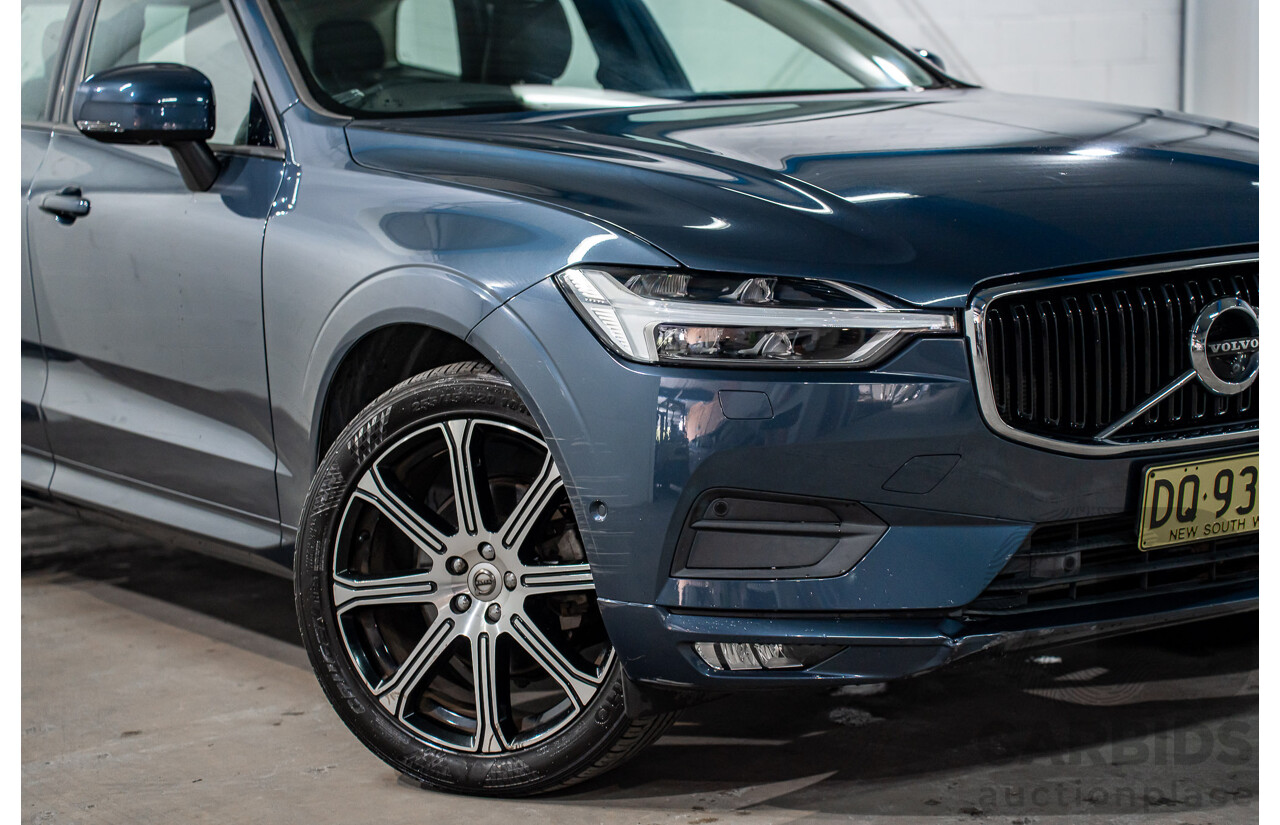 03/2020 Volvo XC60 T5 Momentum (AWD) 246 MY20 4d Wagon Denim Blue Metallic Turbo 2.0L