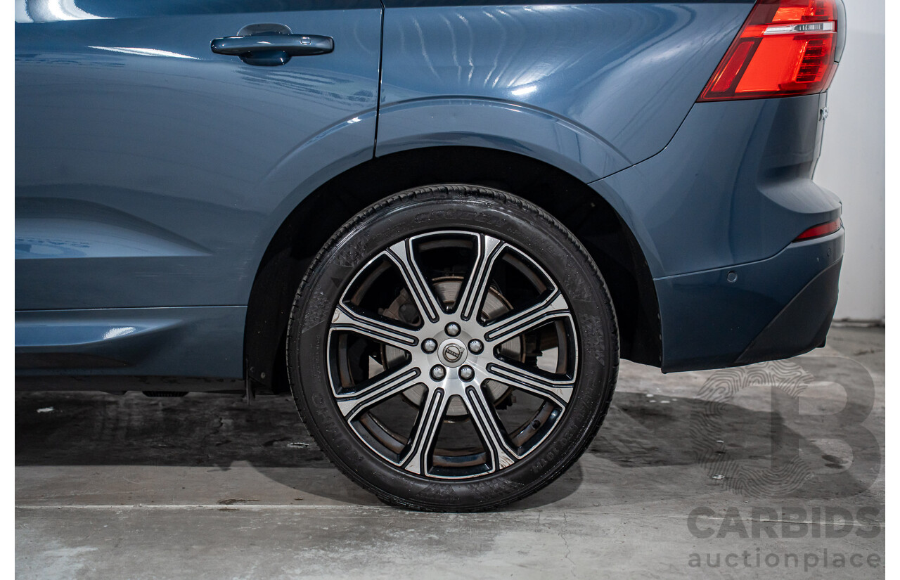 03/2020 Volvo XC60 T5 Momentum (AWD) 246 MY20 4d Wagon Denim Blue Metallic Turbo 2.0L