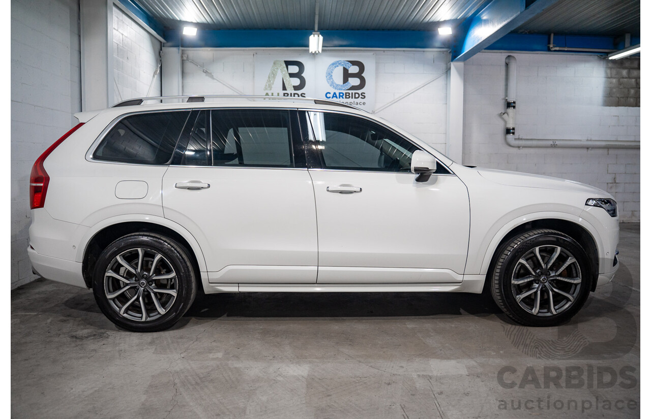 11/2017 Volvo XC90 D5 Momentum (AWD) 256 MY17 4d Wagon Ice White Twin Turbo Diesel 2.0L