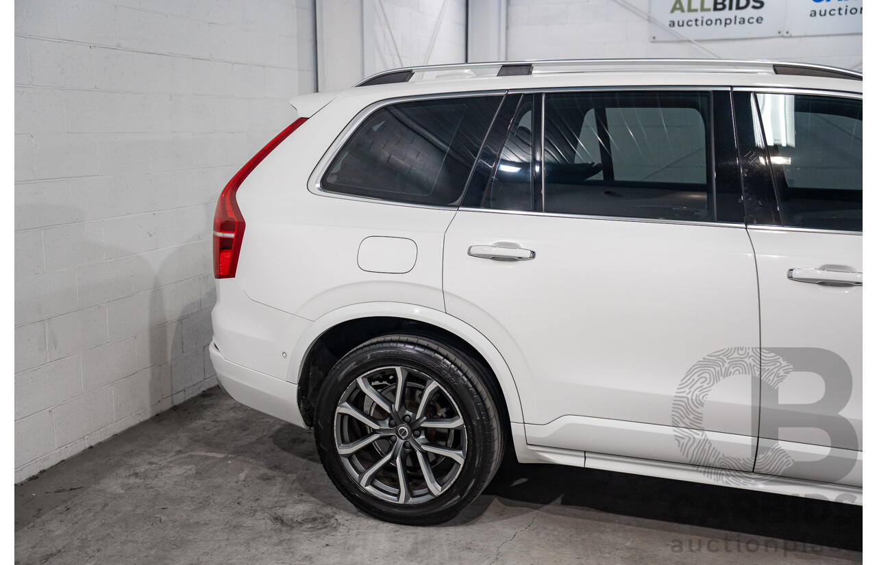 11/2017 Volvo XC90 D5 Momentum (AWD) 256 MY17 4d Wagon Ice White Twin Turbo Diesel 2.0L