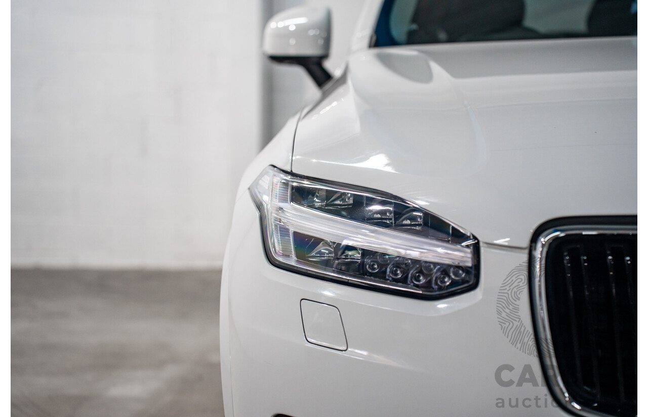 11/2017 Volvo XC90 D5 Momentum (AWD) 256 MY17 4d Wagon Ice White Twin Turbo Diesel 2.0L
