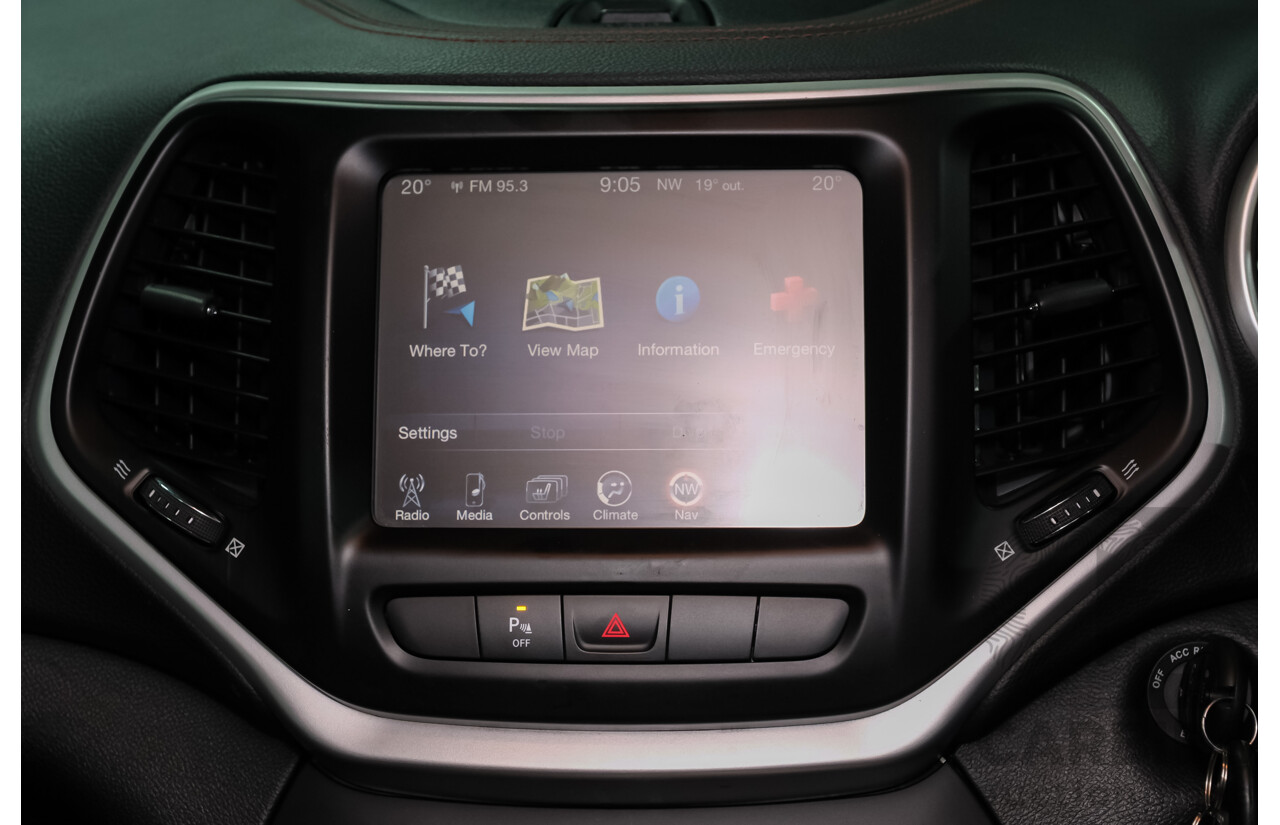 08/2014 Jeep Cherokee Trailhawk (4x4) KL 4d Wagon Billet Silver Metallic V6 3.2L