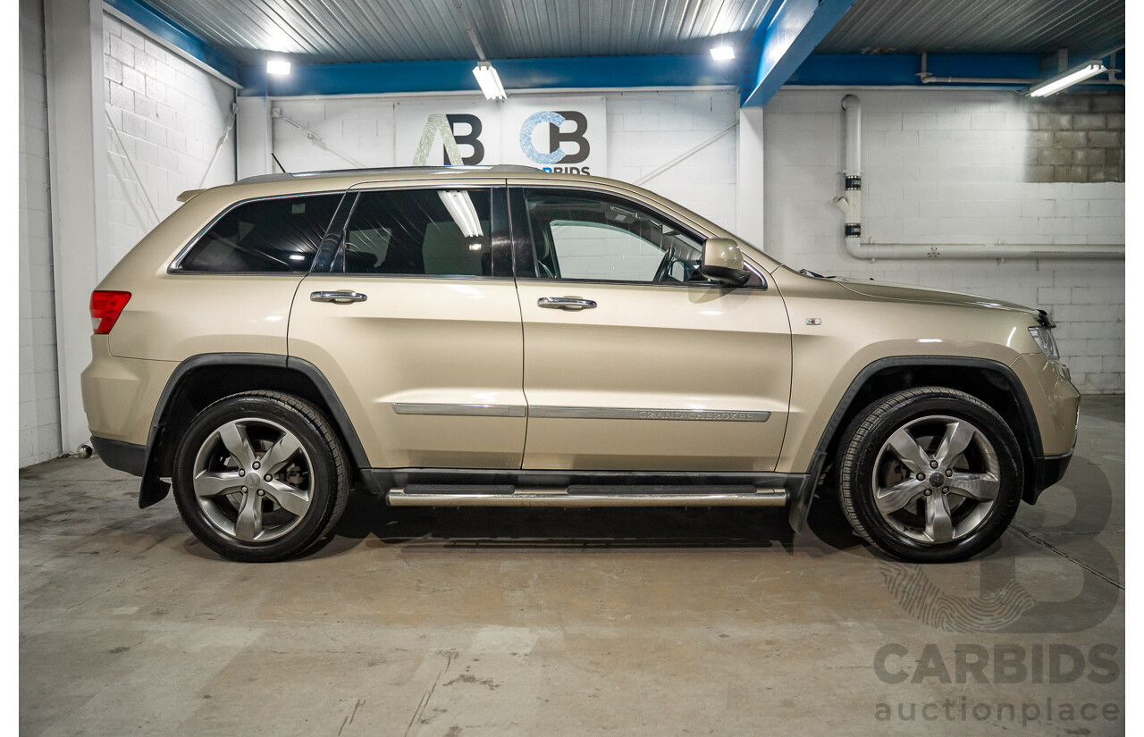 12/2011 Jeep Grand Cherokee Overland (4x4) WK 4d Wagon null 5.7L