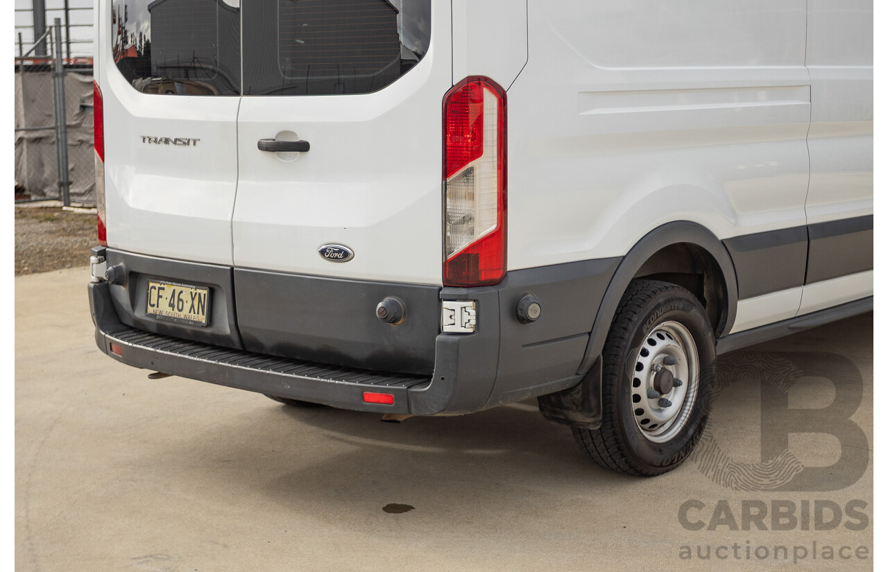 10/2015 Ford Transit Mid Roof (LWB) VO Van Frozen White Turbo Diesel 2.2L