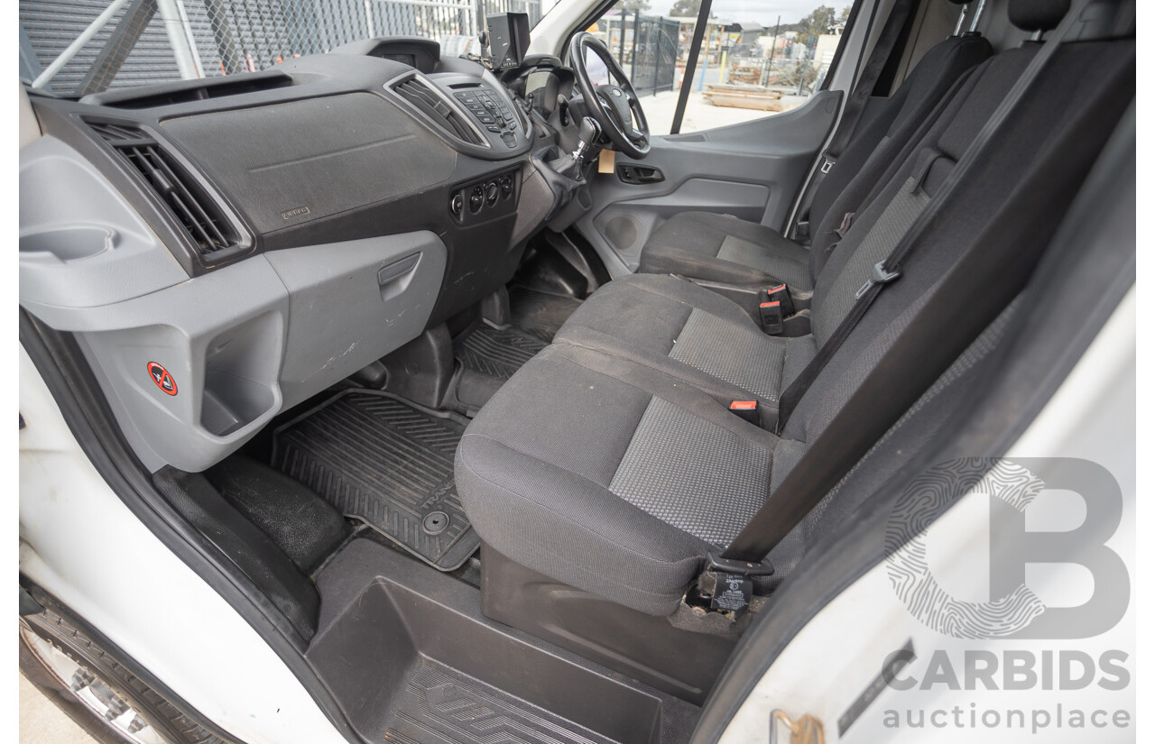 10/2015 Ford Transit Mid Roof (LWB) VO Van Frozen White Turbo Diesel 2.2L