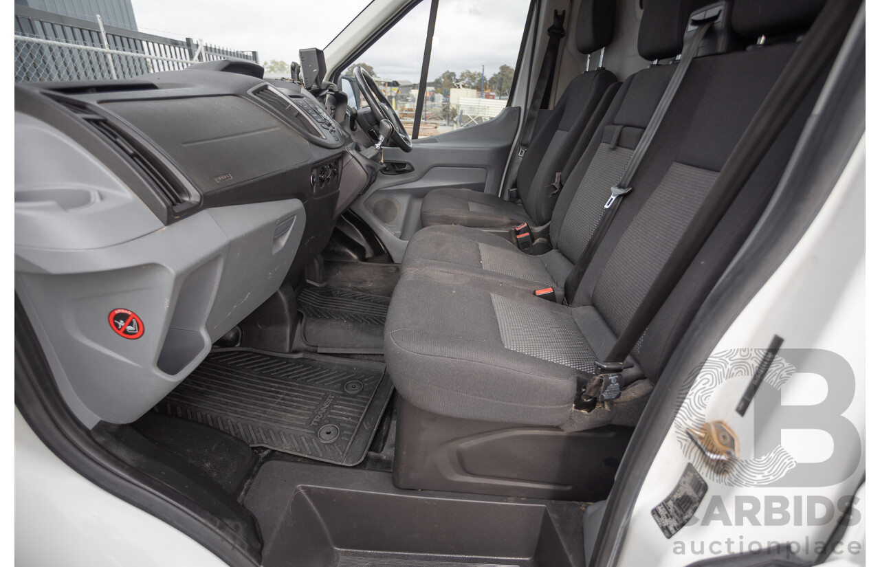 10/2015 Ford Transit Mid Roof (LWB) VO Van Frozen White Turbo Diesel 2.2L