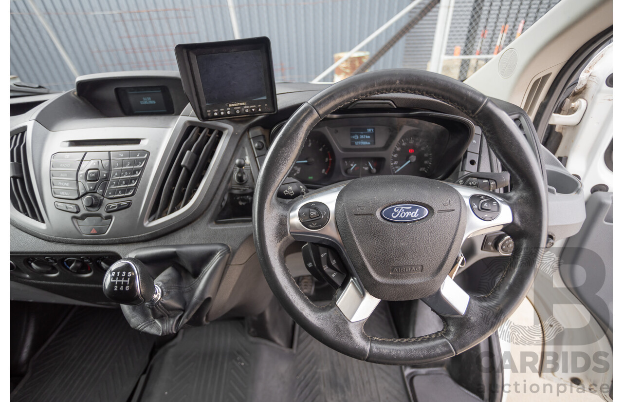 10/2015 Ford Transit Mid Roof (LWB) VO Van Frozen White Turbo Diesel 2.2L