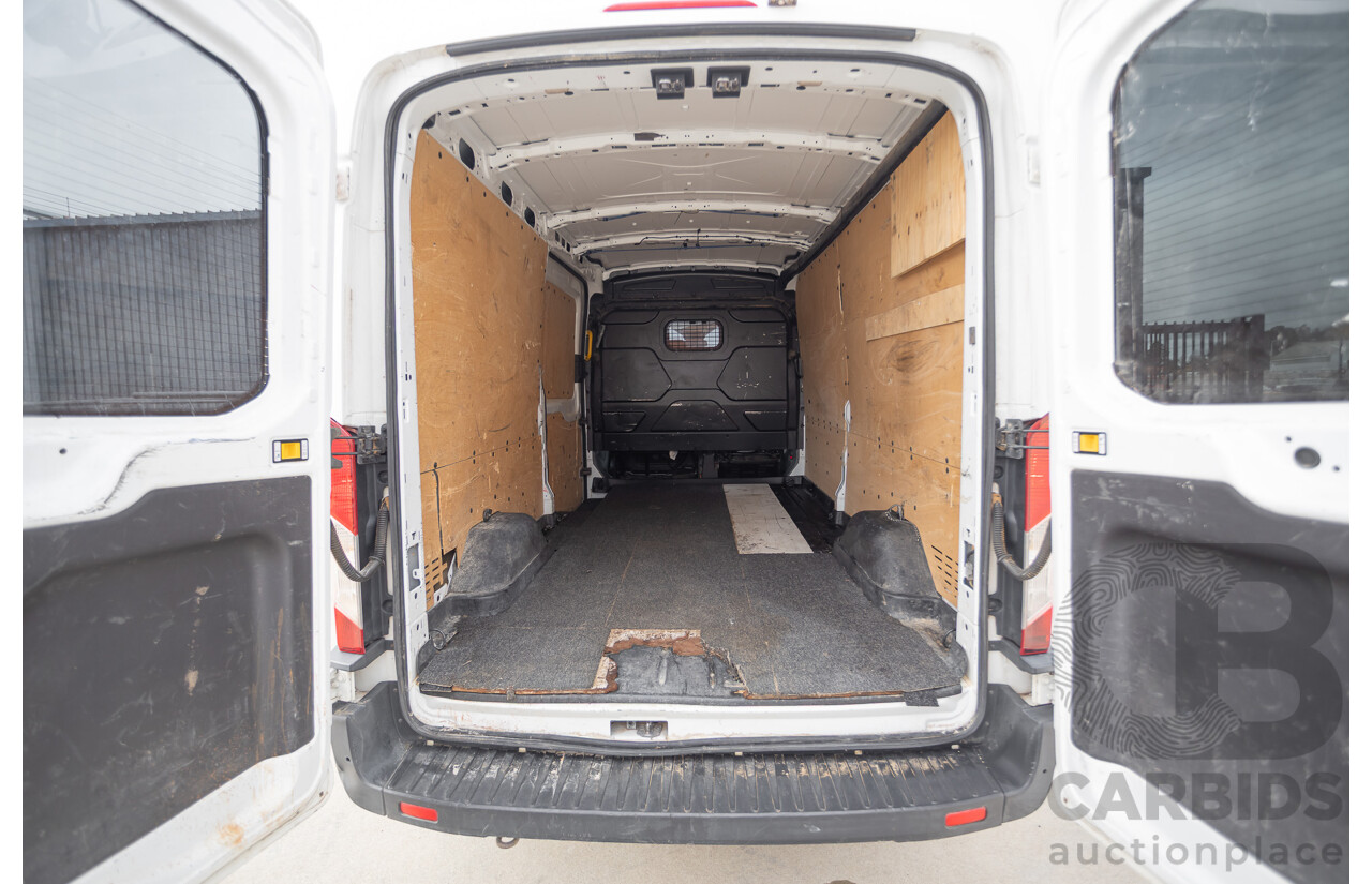 10/2015 Ford Transit Mid Roof (LWB) VO Van Frozen White Turbo Diesel 2.2L