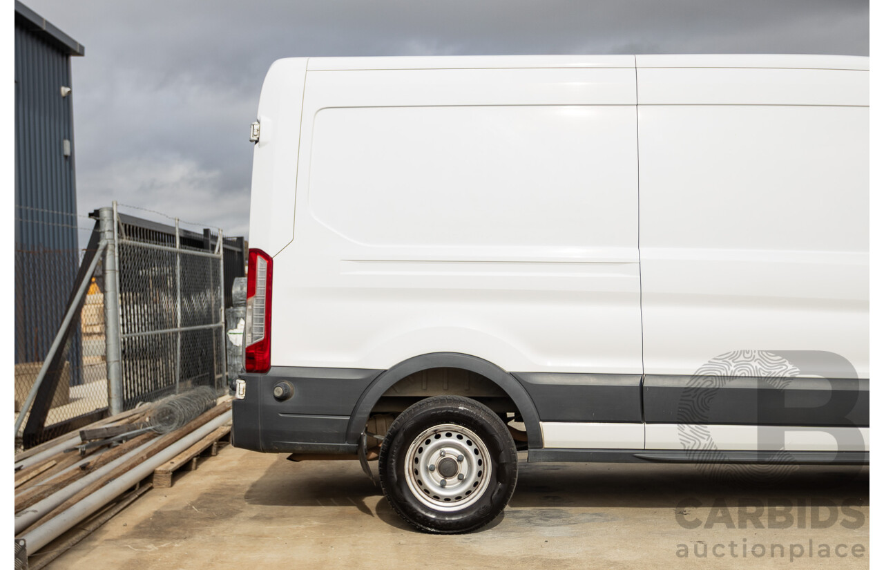 10/2015 Ford Transit Mid Roof (LWB) VO Van Frozen White Turbo Diesel 2.2L
