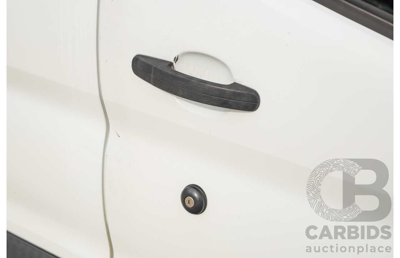 10/2015 Ford Transit Mid Roof (LWB) VO Van Frozen White Turbo Diesel 2.2L