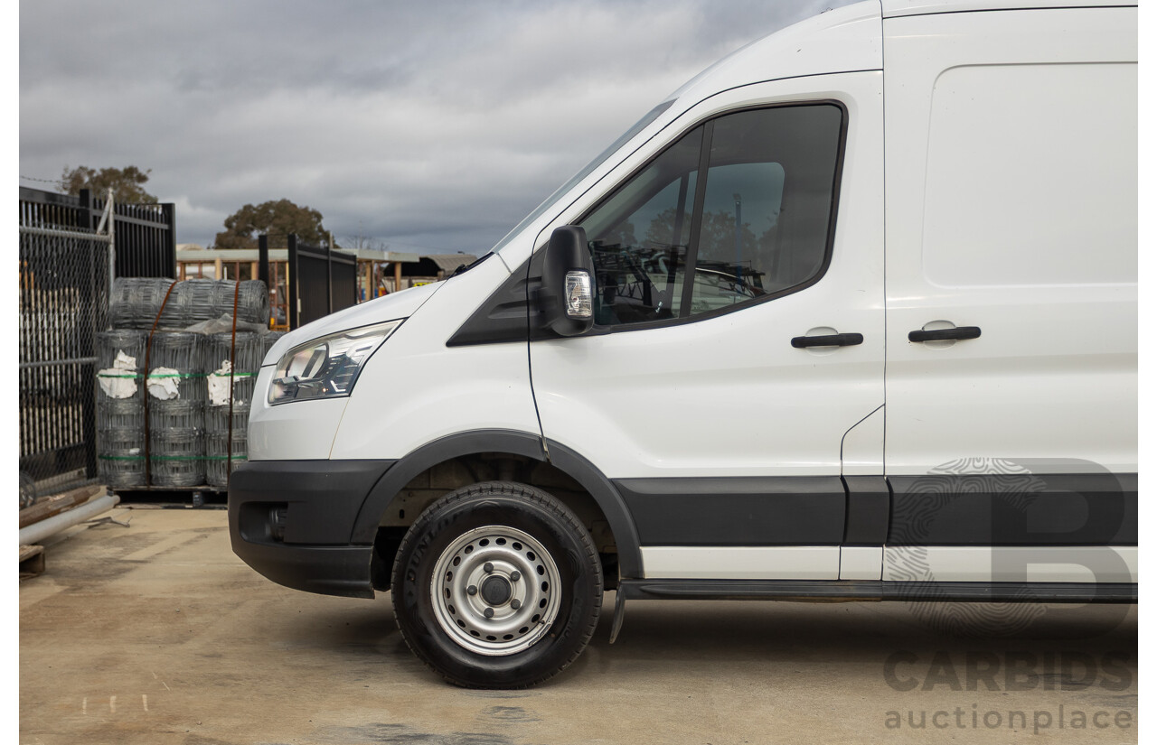 10/2015 Ford Transit Mid Roof (LWB) VO Van Frozen White Turbo Diesel 2.2L