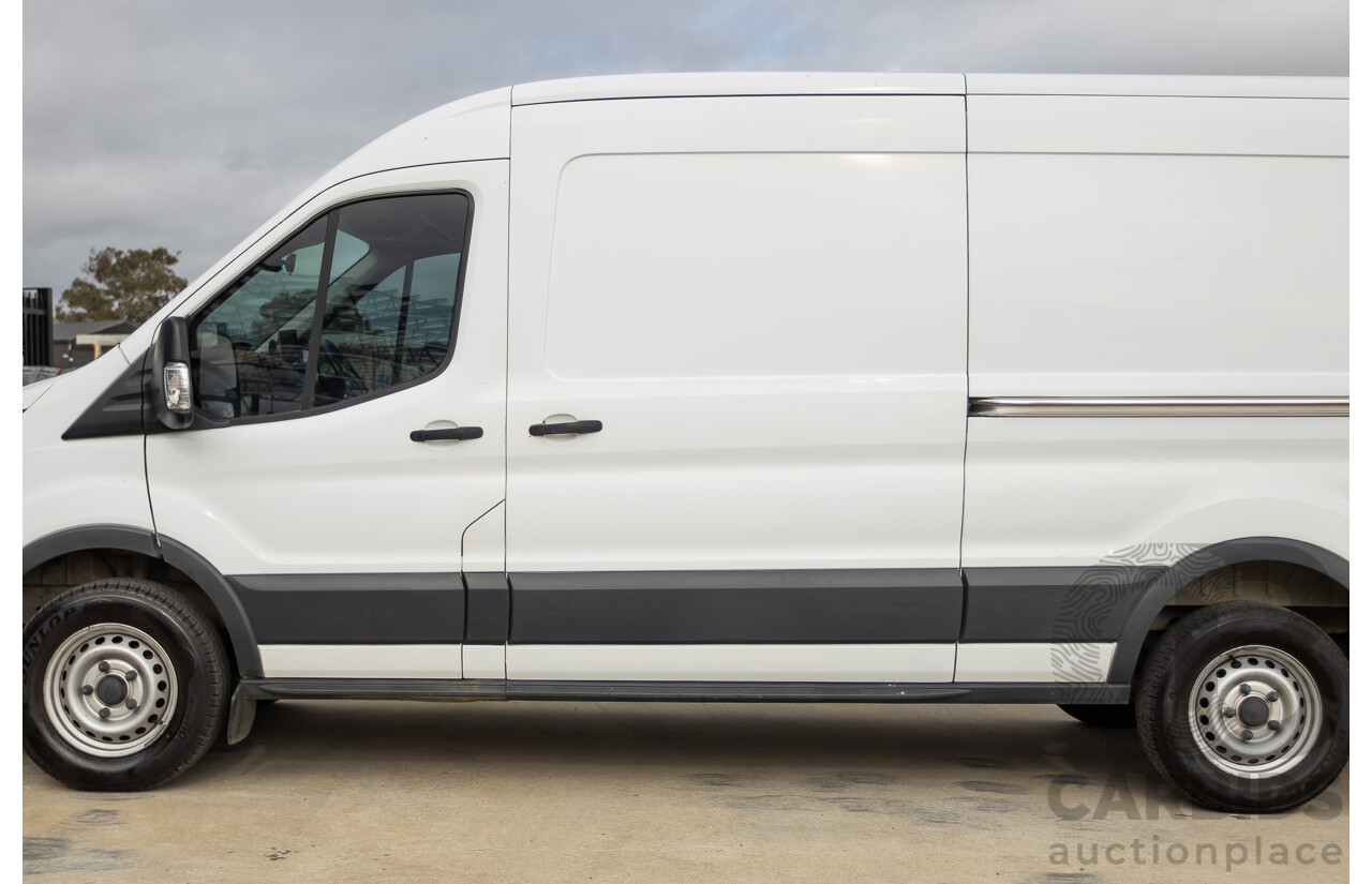 10/2015 Ford Transit Mid Roof (LWB) VO Van Frozen White Turbo Diesel 2.2L
