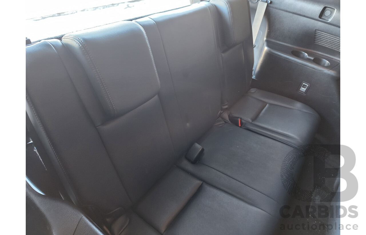 3/2014 Toyota Kluger Grande (4x4) GSU55R 4d Wagon Gold 3.5L