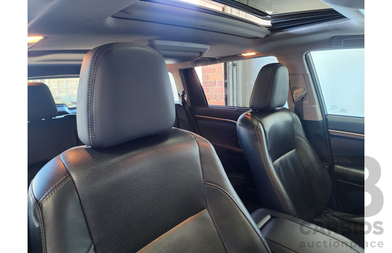 3/2014 Toyota Kluger Grande (4x4) GSU55R 4d Wagon Gold 3.5L