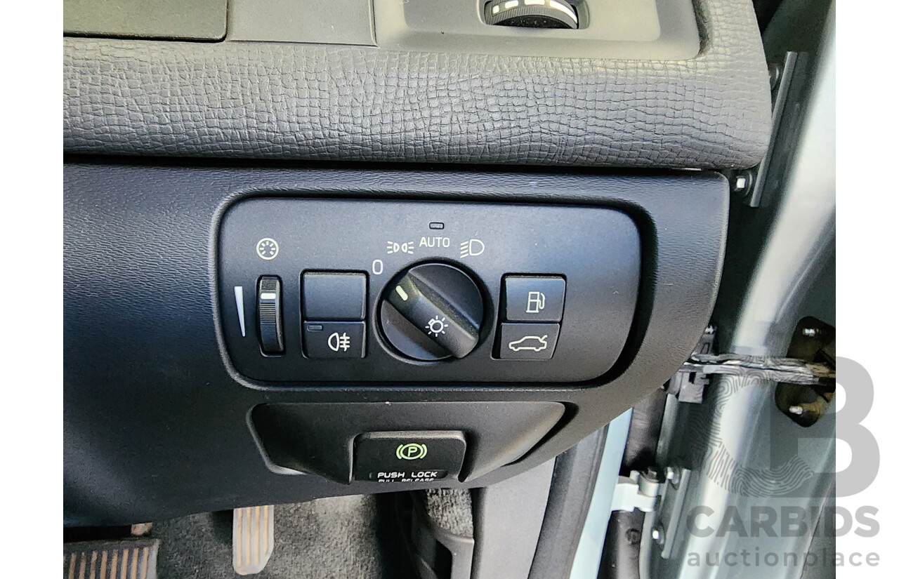4/2013 Volvo Xc60 D5 Teknik DZ MY13 4d Wagon Silver 2.4L