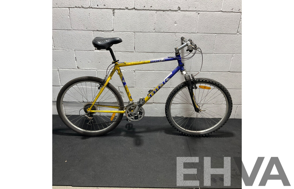 TREK 800 Trail Bike