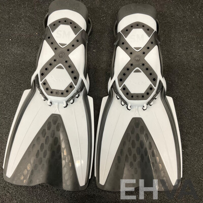 Mares, DMC Fins & Speedo Float Board & Accessories