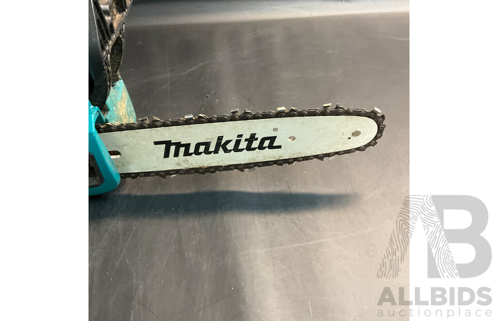 Makita DUC254 18V Brushless Chainsaw