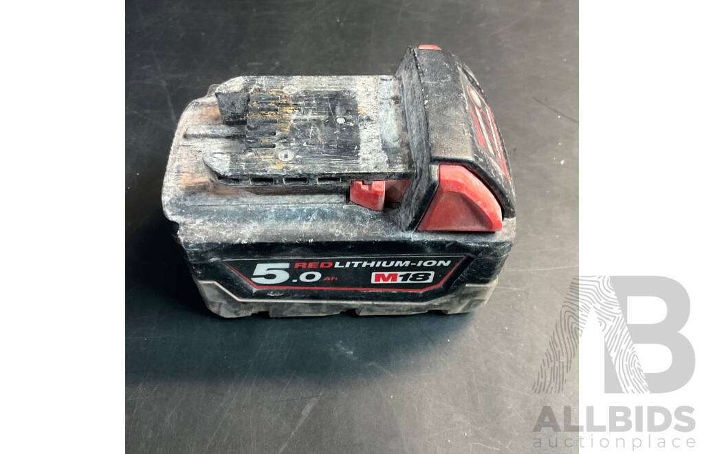 Milwaukee FAGV125KPDB Speed Braking Angle Grinder & Four Batteiers