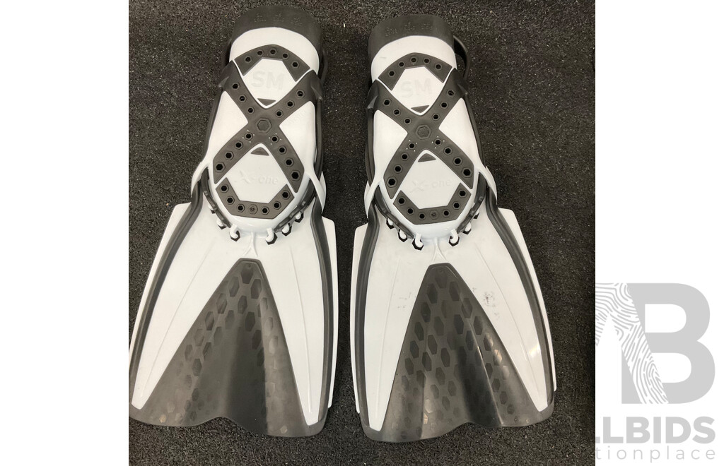 Mares, DMC Fins & Speedo Float Board & Accessories