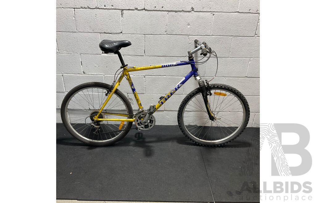 TREK 800 Trail Bike