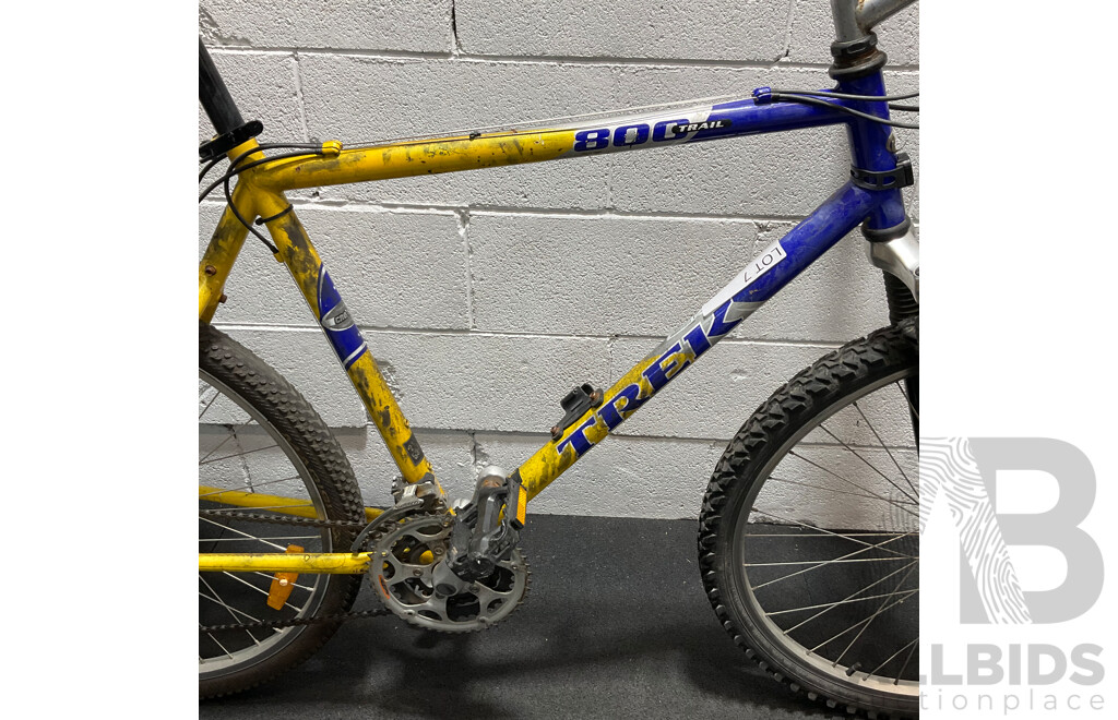 TREK 800 Trail Bike