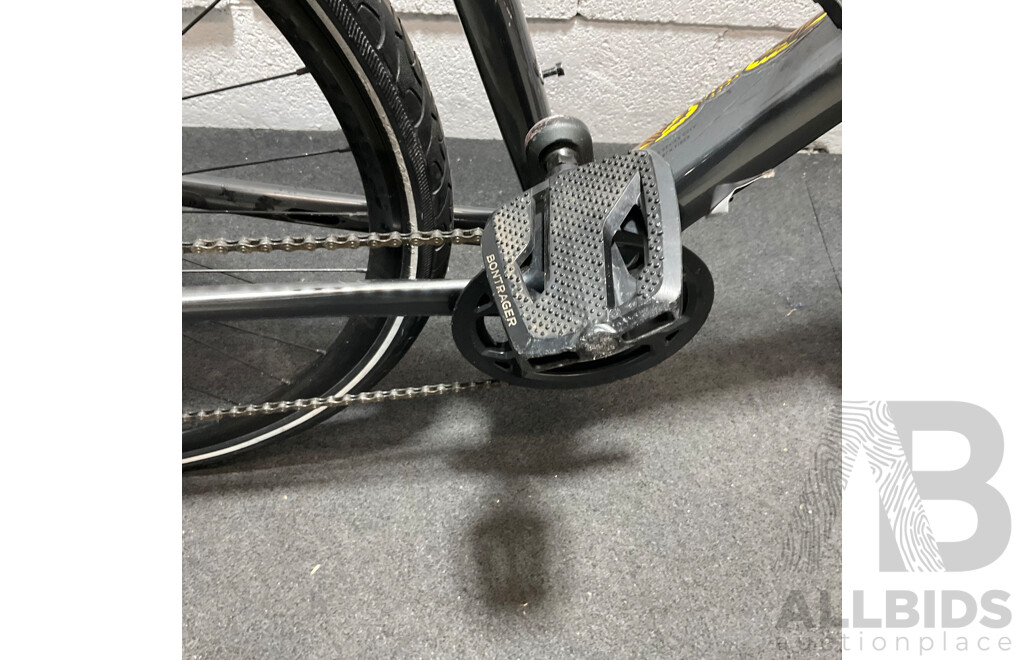 Trek FX Sport OCLV Carbon Fiber Bike